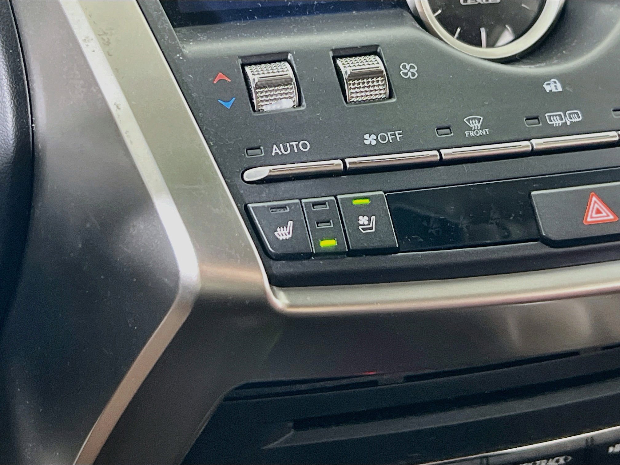 Used 2018 Lexus NX 300h AWD w/ Premium Package image 19
