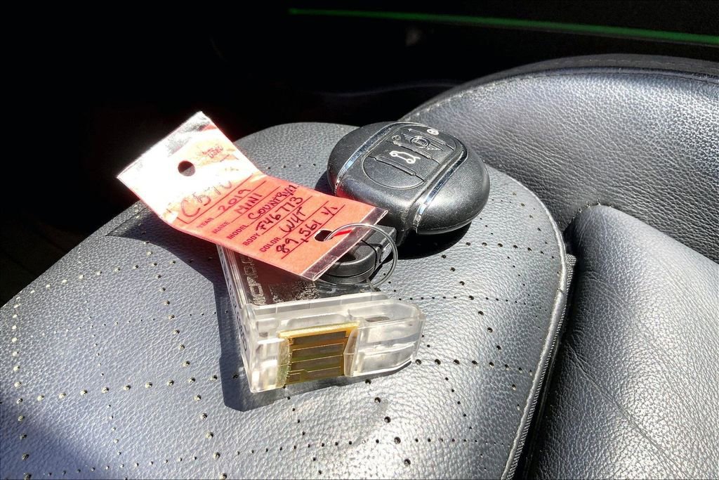 Used 2019 MINI Cooper Countryman w/ Driver Assistance Package image 13