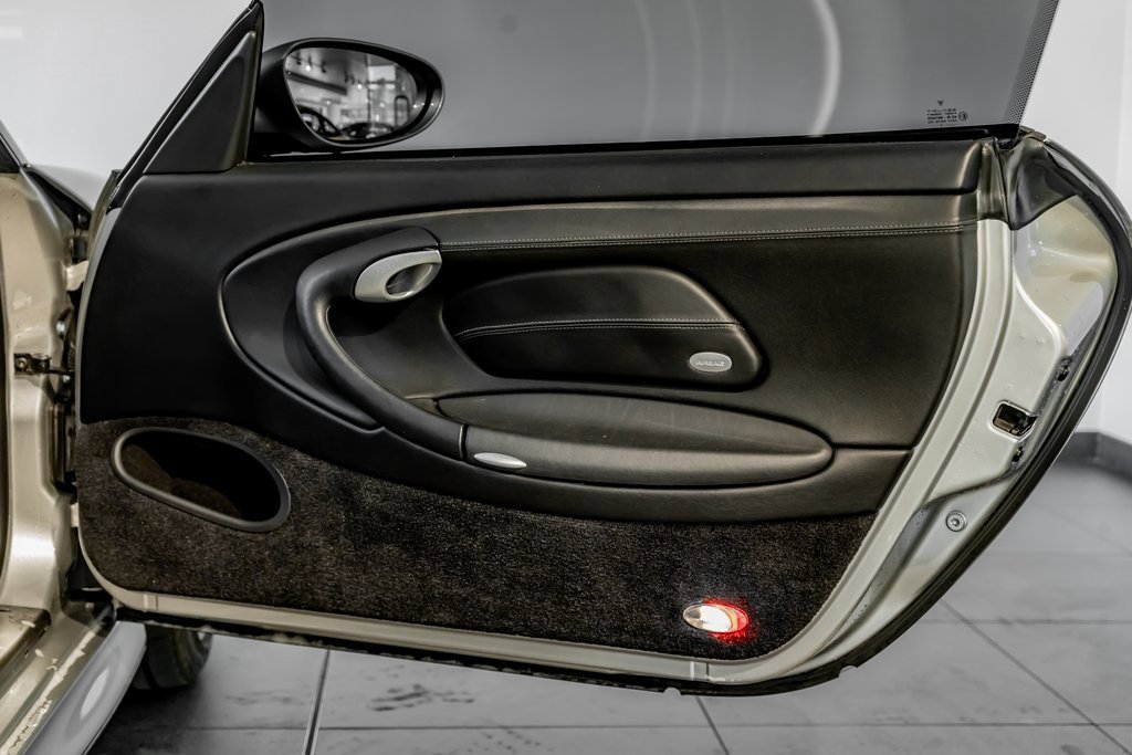 Used 2003 Porsche 911 GT2 image 22