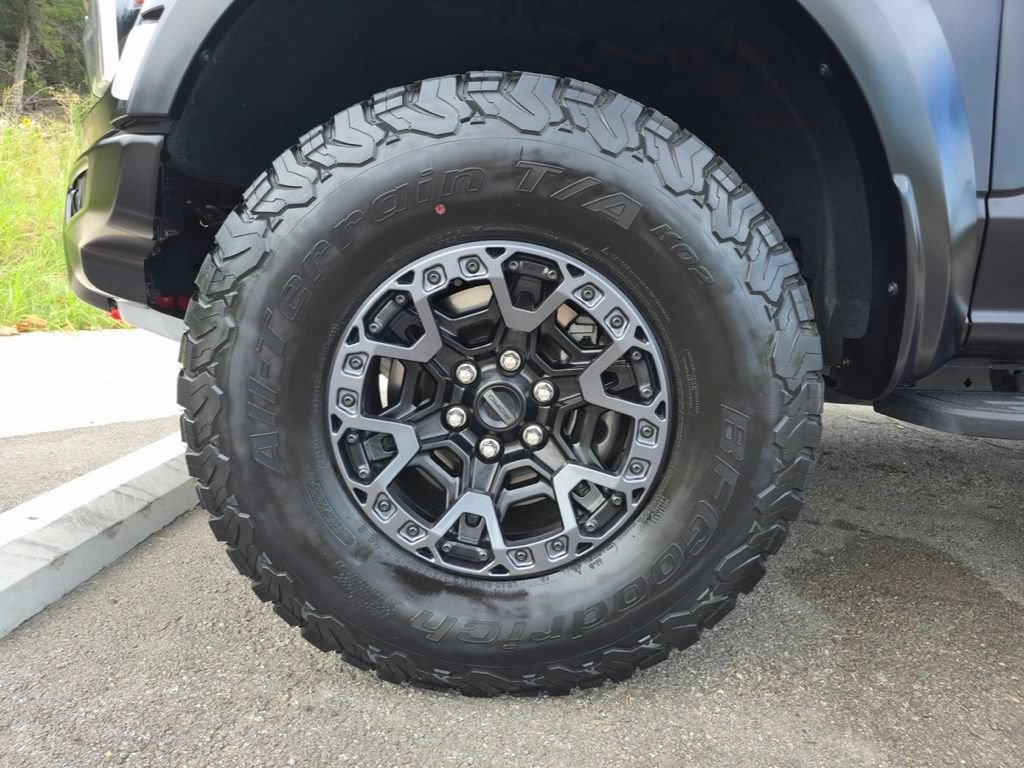 Used 2024 Ford F150 Raptor w/ Equipment Group 803A Raptor R AWD/4WD image 9