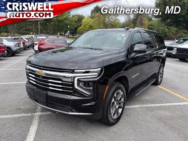 Used 2025 Chevrolet Suburban LT w/ Comfort Package AWD/4WD image 1