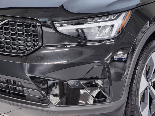 New 2026 Volvo XC40 B4 Plus w/ Protection Package Premier image 12
