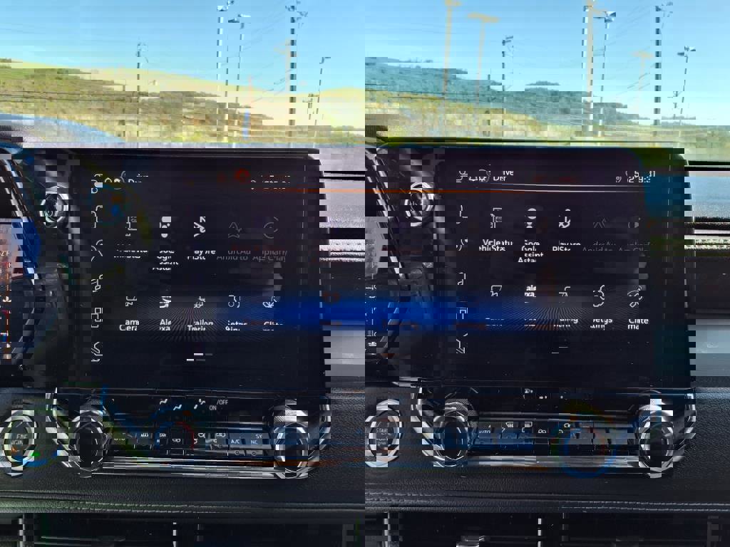 Used 2023 Chevrolet Colorado LT w/ LT Convenience Package image 19