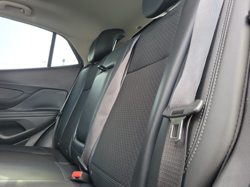 Used 2018 Buick Encore Preferred FWD image 15