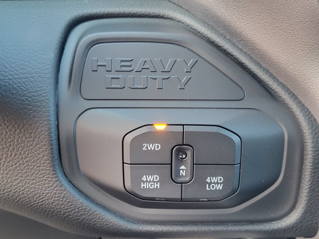 New 2026 RAM 2500 Laramie AWD/4WD image 25