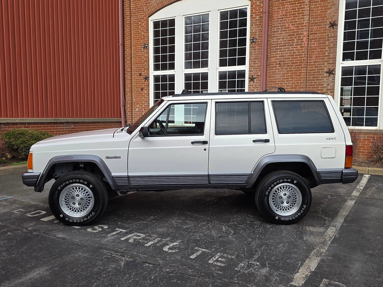 Used 1996 Jeep Cherokee 4WD 4-Door image 8