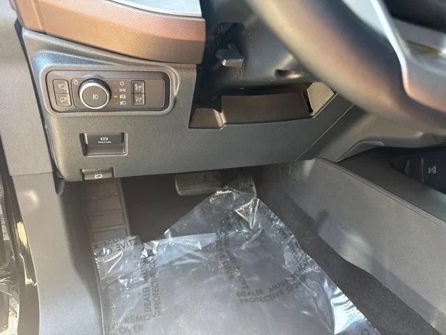 Used 2021 Ford Bronco Outer Banks AWD/4WD image 18