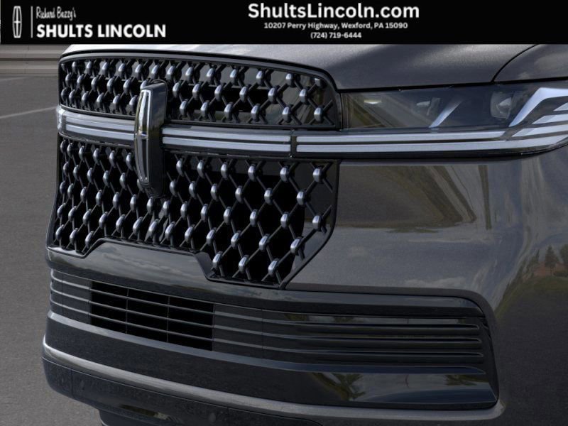 New 2025 Lincoln Navigator Black Label image 18