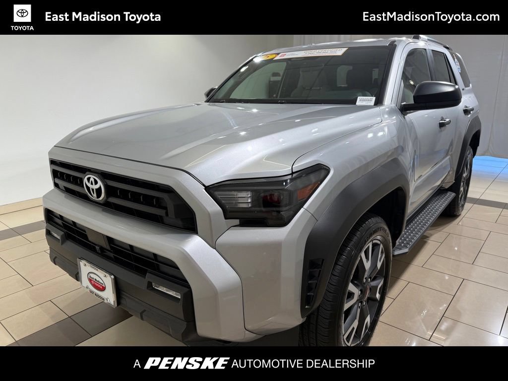 Certified 2025 Toyota 4Runner SR5 AWD/4WD image 1