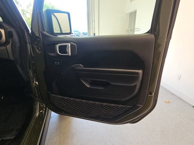Used 2021 Jeep Wrangler Unlimited Sport AWD/4WD image 31