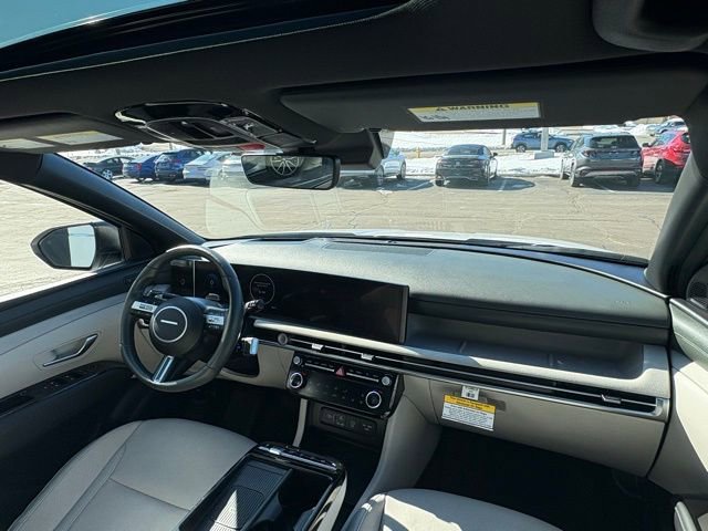 Used 2025 Hyundai Tucson Limited image 24