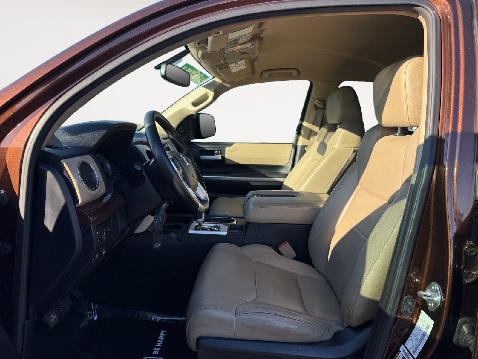 Used 2017 Toyota Tundra Limited w/ Limited Premium Package AWD/4WD image 10