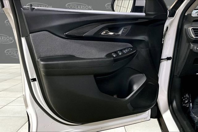 Used 2023 Chevrolet TrailBlazer LT w/ Convenience Package AWD/4WD image 11