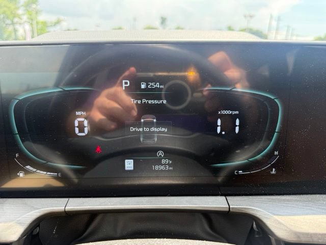 Used 2025 Kia Telluride EX X-Line AWD/4WD image 12