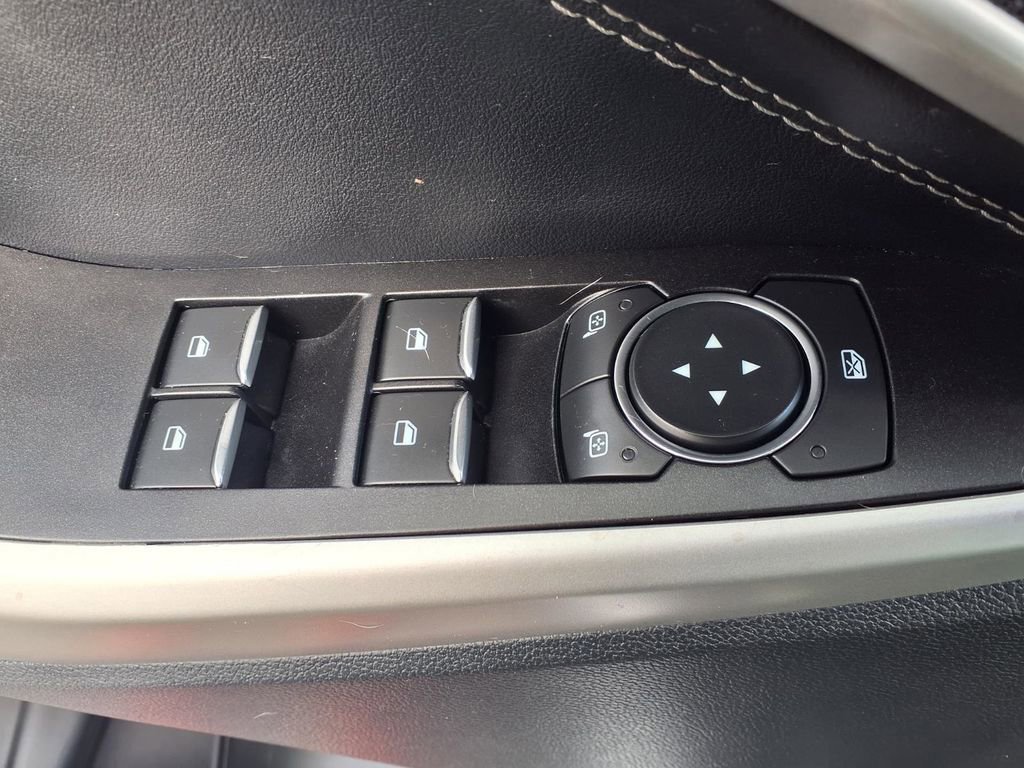 Used 2021 Ford Explorer XLT RWD image 13