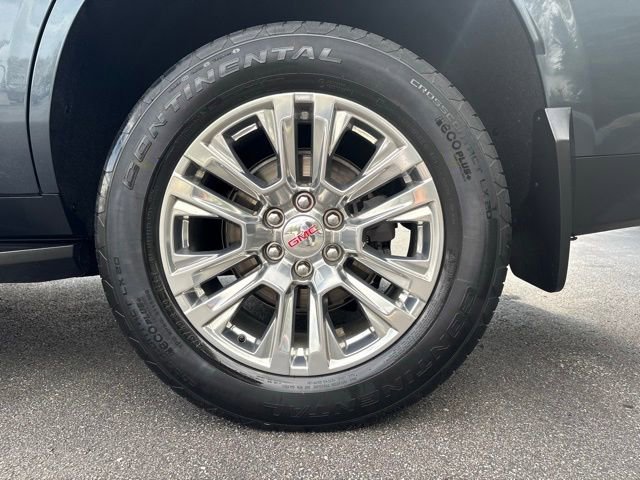 Used 2021 GMC Yukon Denali w/ Advanced Technology Package image 18