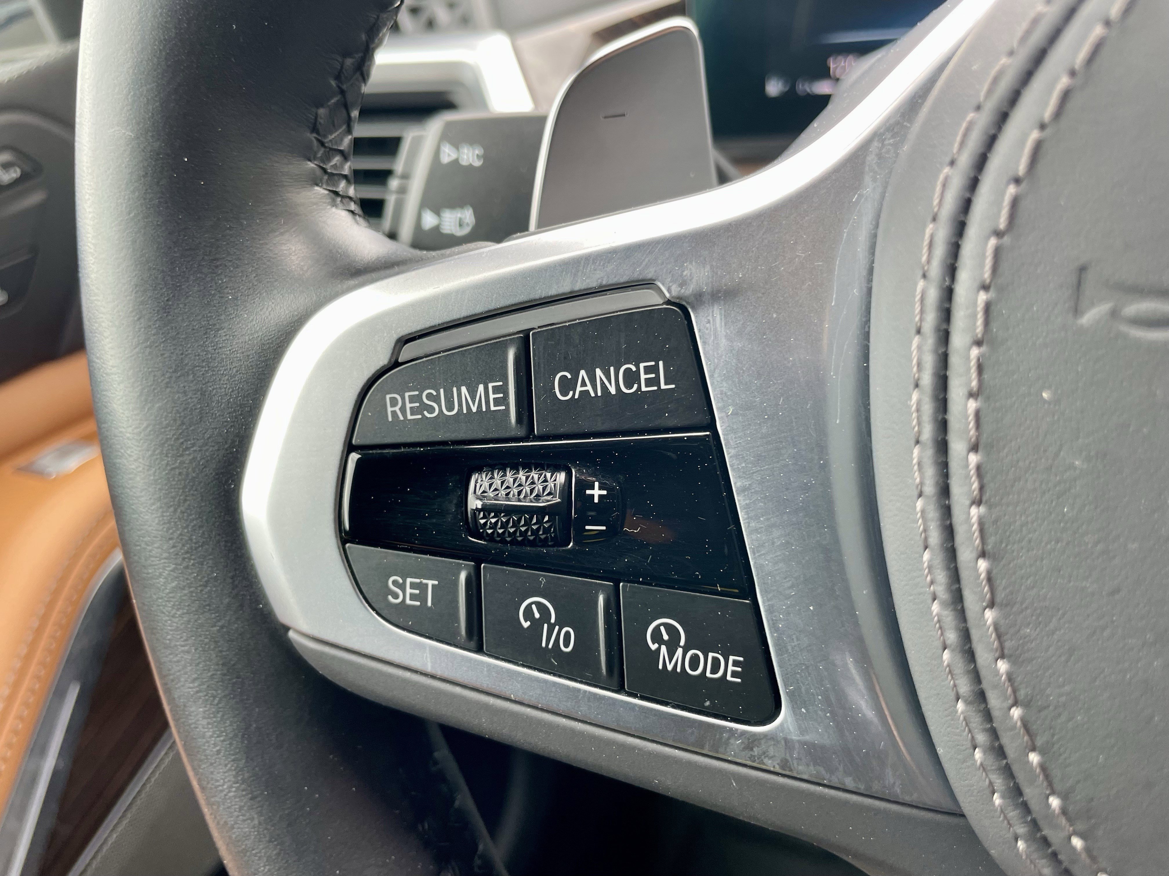 Used 2024 BMW X7 xDrive40i w/ M Sport Package image 23