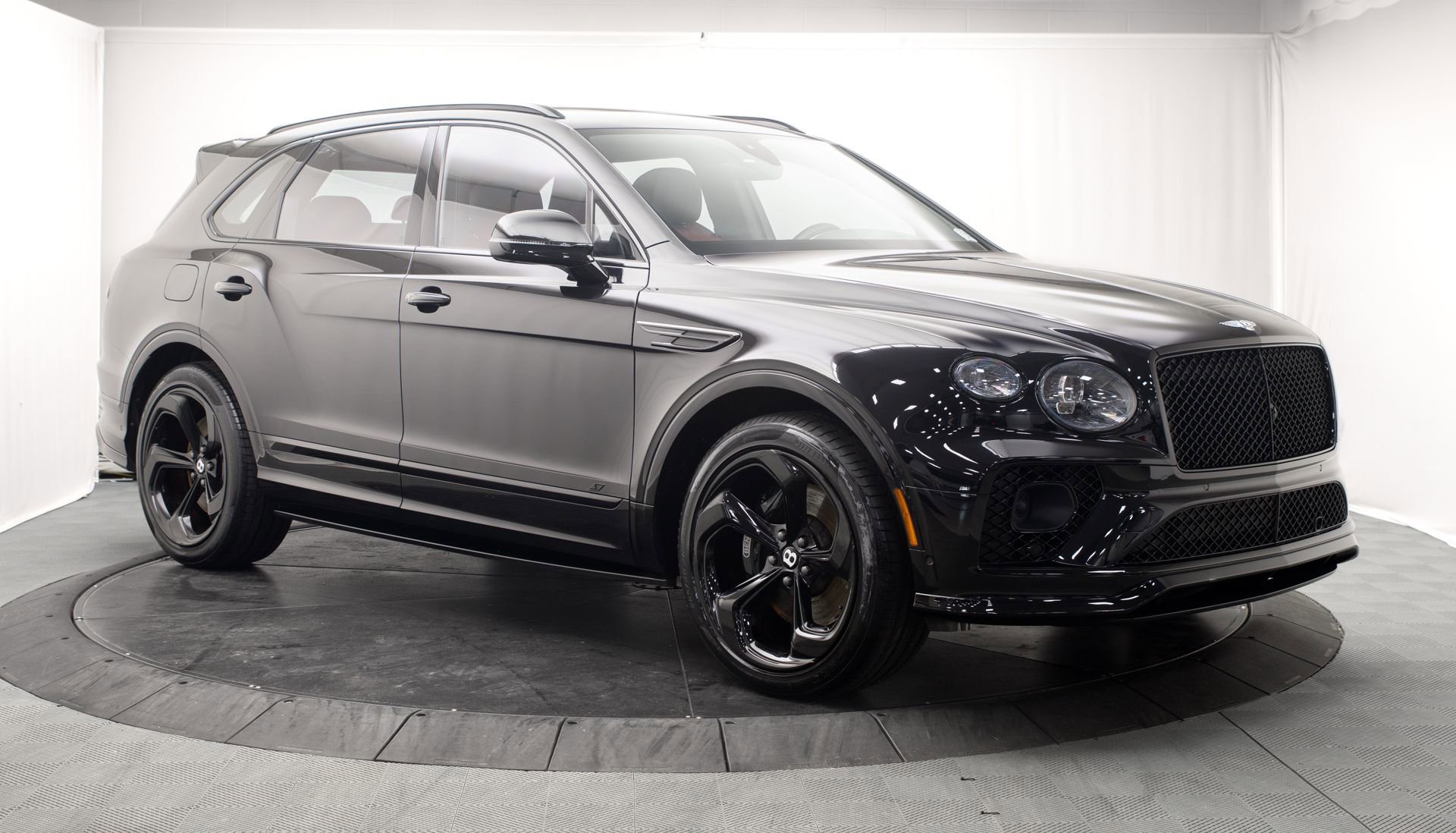 Used 2022 Bentley Bentayga AWD/4WD image 9