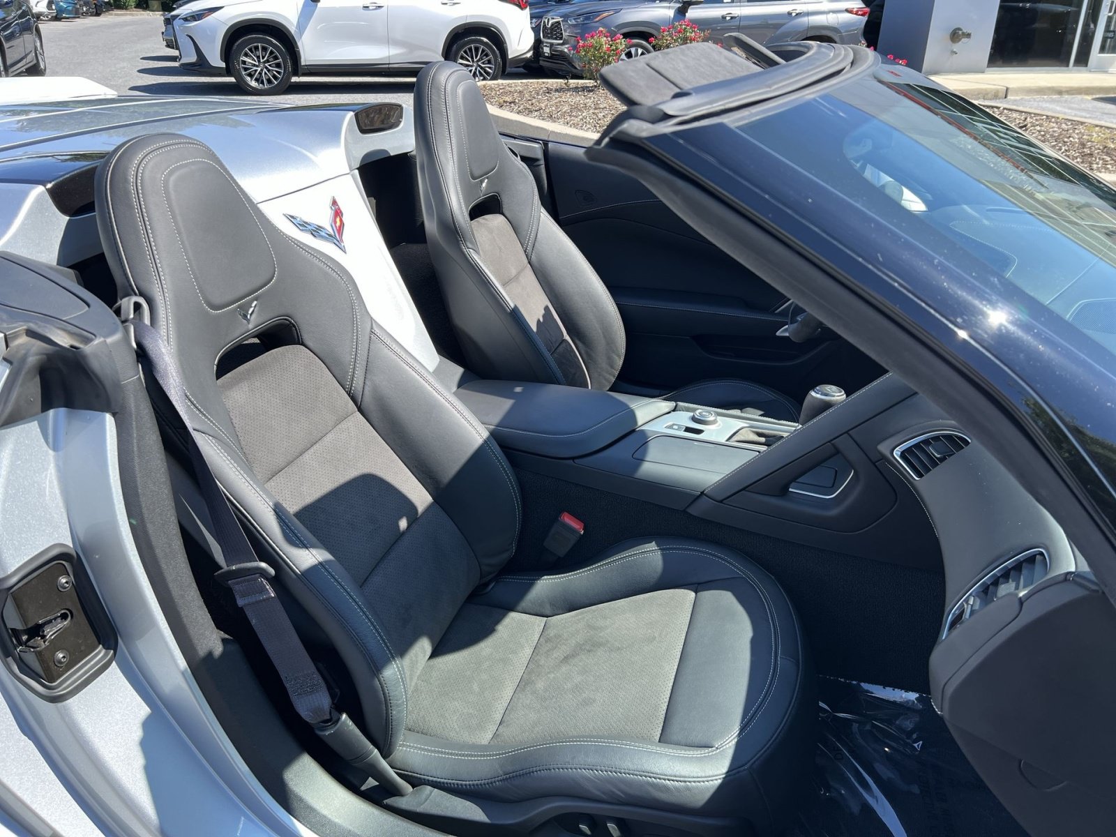 Used 2017 Chevrolet Corvette Stingray Convertible RWD image 25