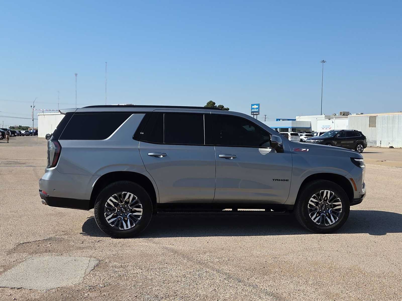 Used 2026 Chevrolet Tahoe Z71 w/ Comfort Package AWD/4WD image 9