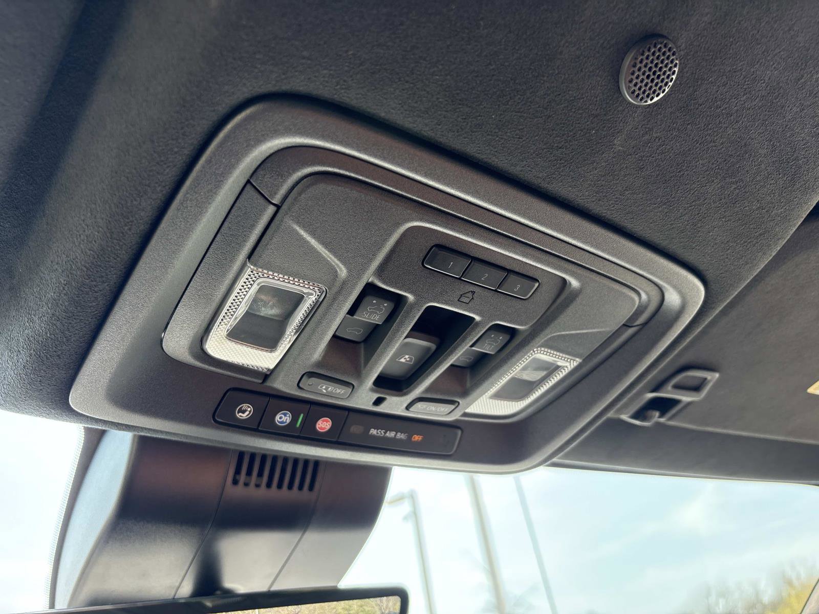 Certified 2024 GMC Sierra 1500 Denali Ultimate image 26