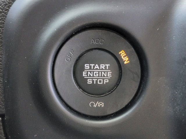 Used 2021 Jeep Gladiator Sport image 37