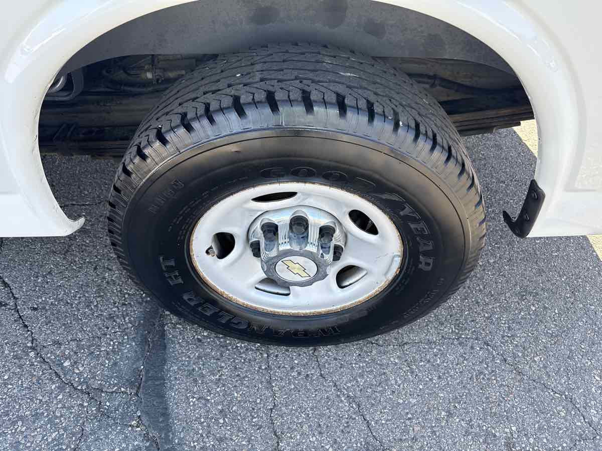 Used 2013 Chevrolet Express 3500 LT w/ LT Preferred Equipment Group image 10