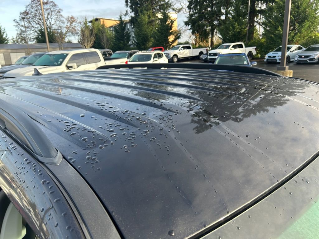 Used 2024 Ford Explorer XLT w/ Equipment Group 202A image 28