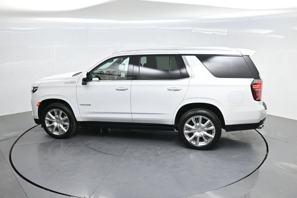 Used 2022 Chevrolet Tahoe High Country w/ Premium Package 2 AWD/4WD image 63