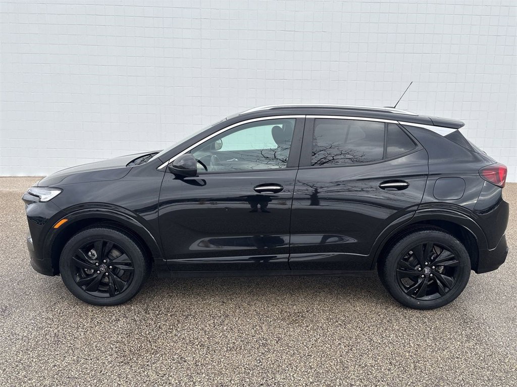 Used 2024 Buick Encore GX Sport Touring image 10