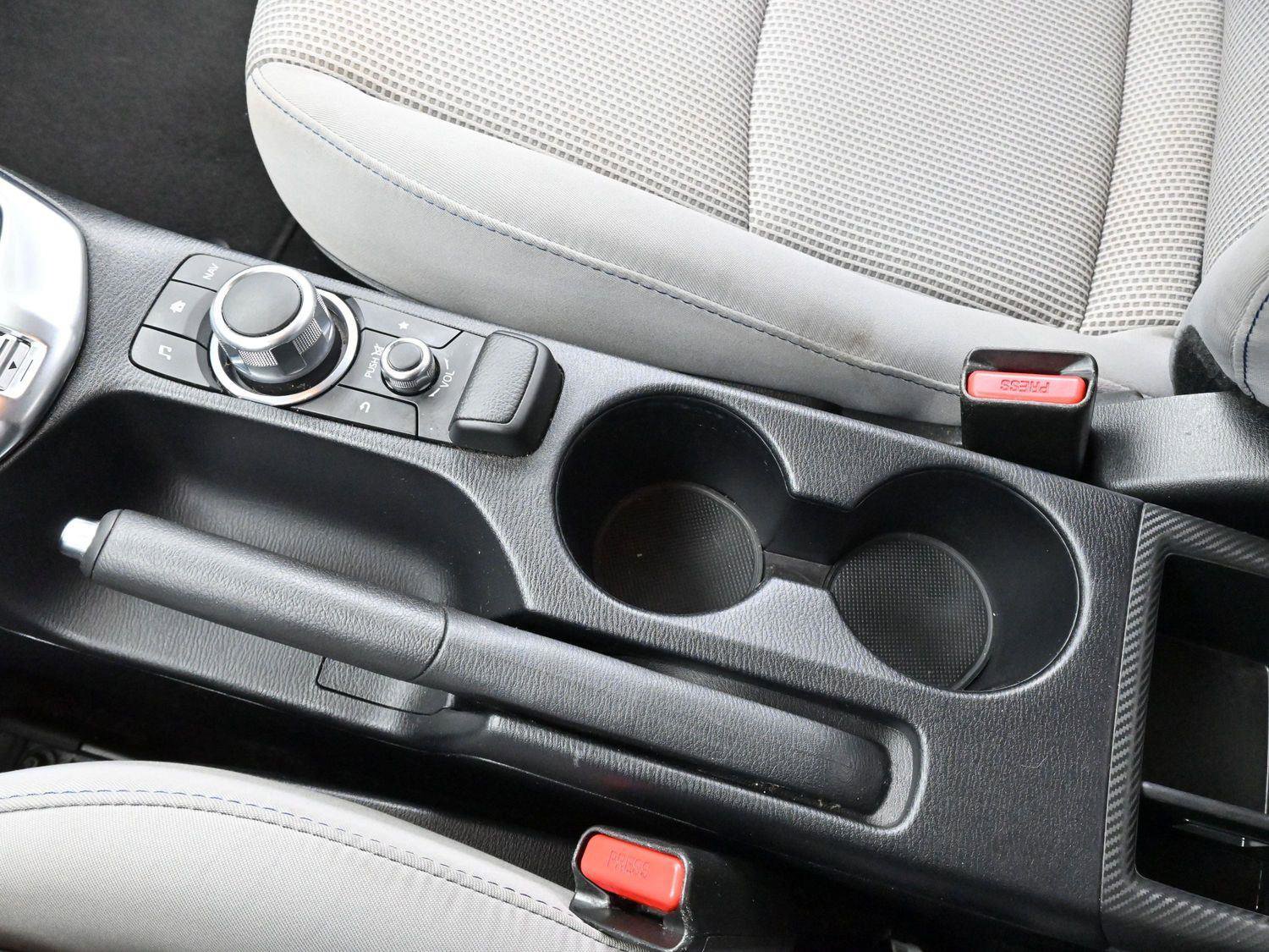 Used 2020 Toyota Yaris LE image 24