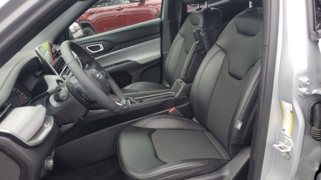 Certified 2024 Jeep Compass Latitude image 21