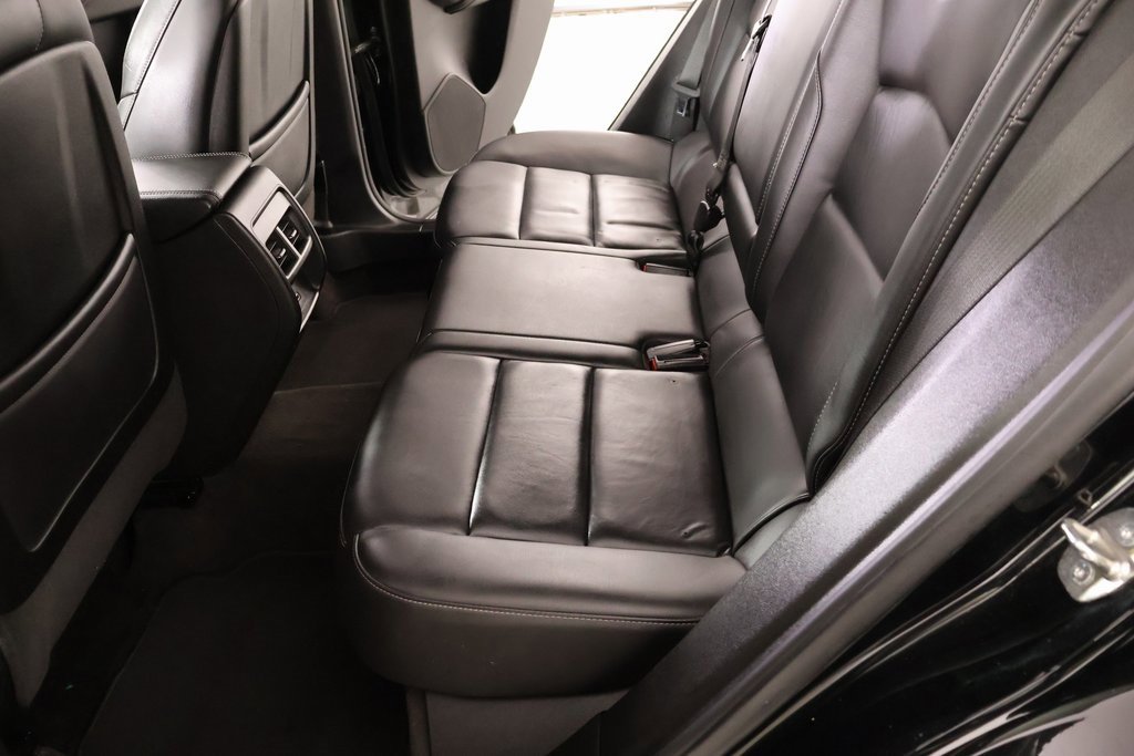 Used 2022 Cadillac XT4 Premium Luxury w/ Safety Alert Package image 11