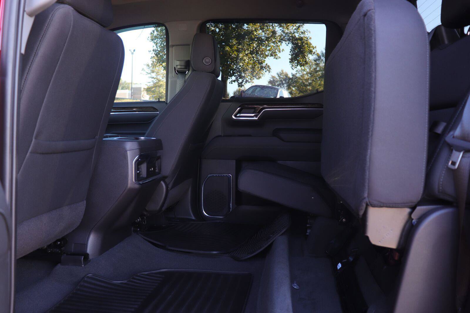 Used 2024 GMC Sierra 1500 Elevation w/ Preferred Package AWD/4WD image 14