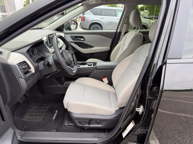 Certified 2023 Nissan Rogue SV AWD/4WD image 17