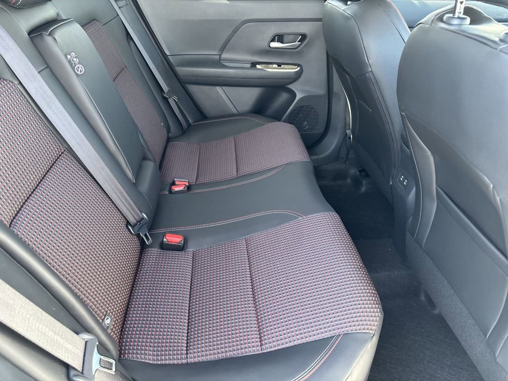 New 2026 Nissan Kicks SR image 11