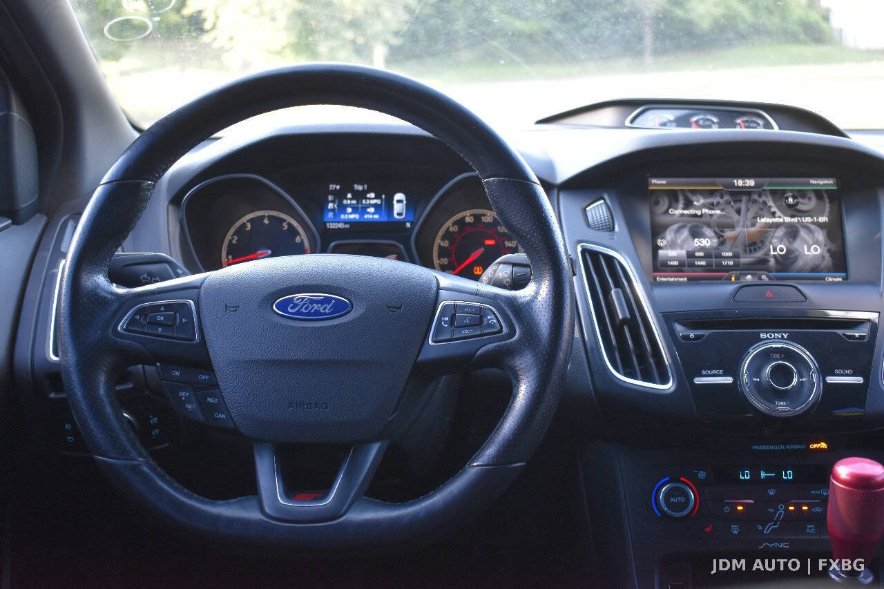 Used 2015 Ford Focus ST w/ Equipment Group 402A FWD image 19