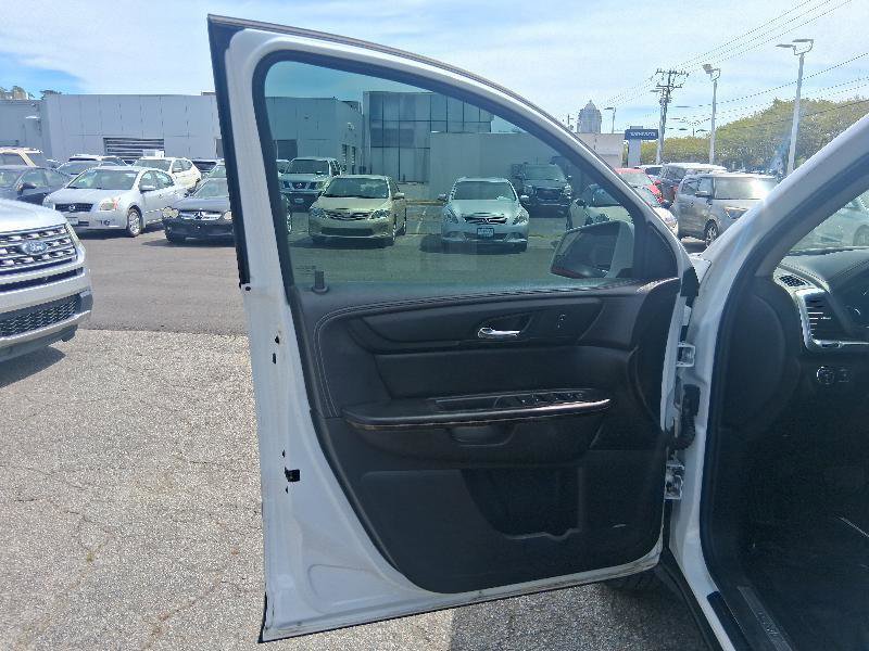 Used 2016 GMC Acadia SLT w/ Open Road Package image 17