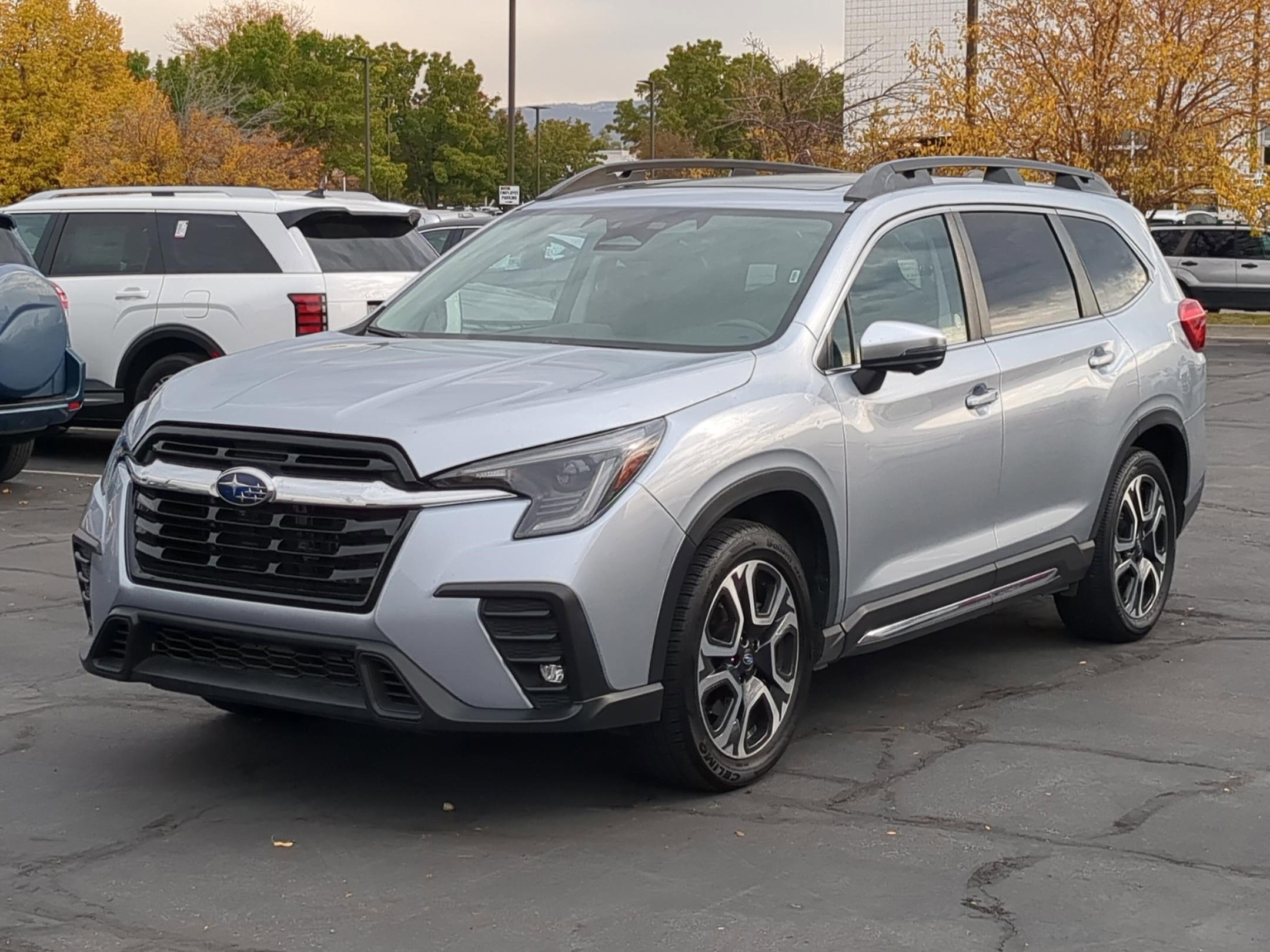 Used 2023 Subaru Ascent Limited w/ Technology Package image 10