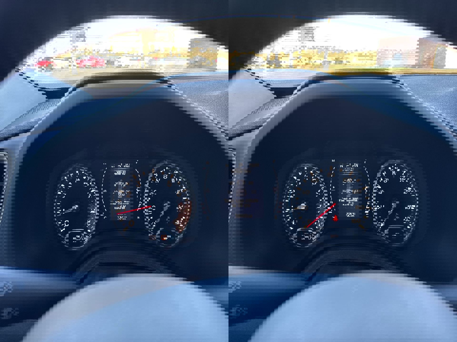 Used 2017 Jeep Renegade Latitude w/ Popular Equipment Group image 15