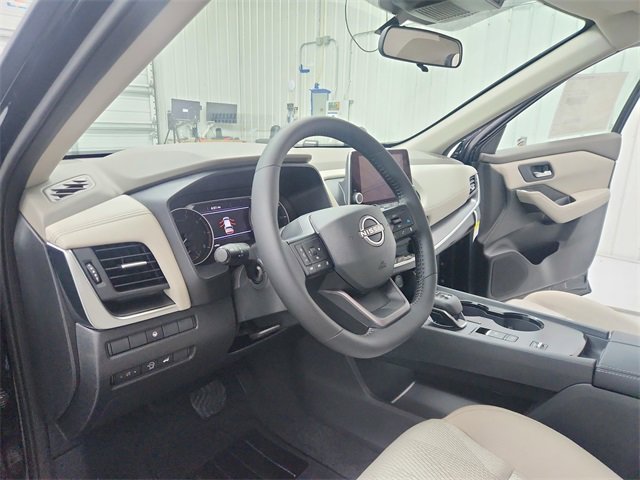 New 2025 Nissan Rogue SV image 18