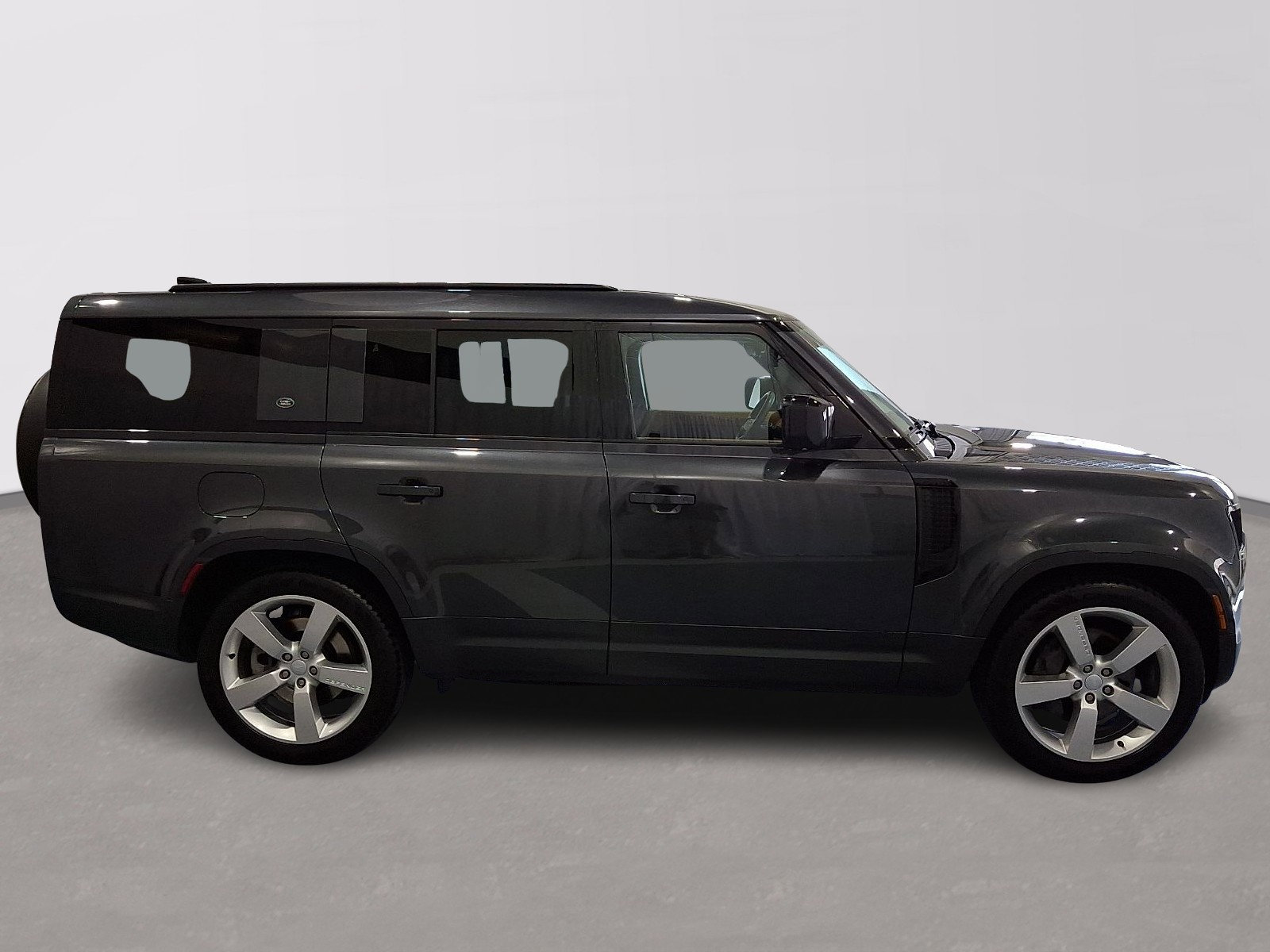 Certified 2023 Land Rover Defender 130 First Edition image 4