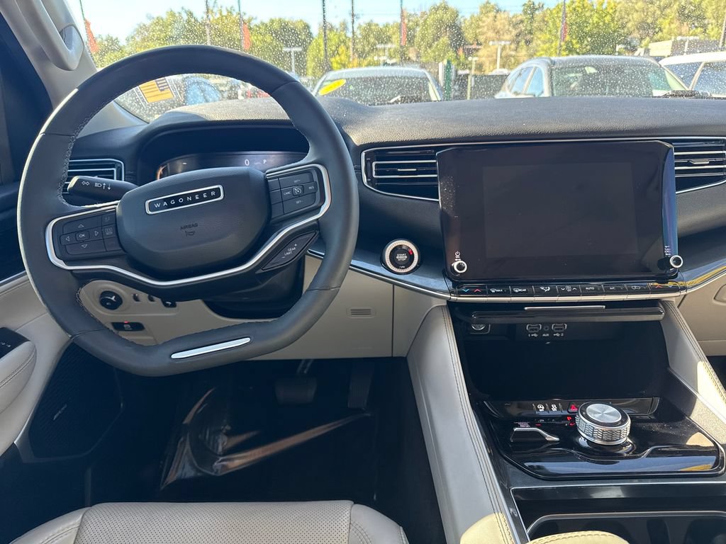 Used 2022 Jeep Wagoneer Series I AWD/4WD image 23