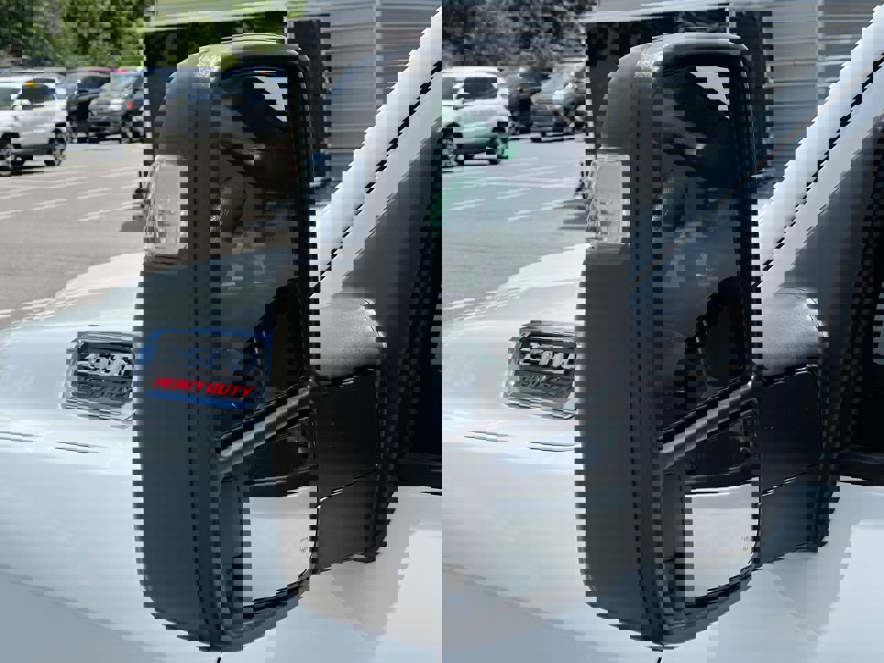 Used 2024 RAM 2500 Tradesman w/ Chrome Appearance Group image 10