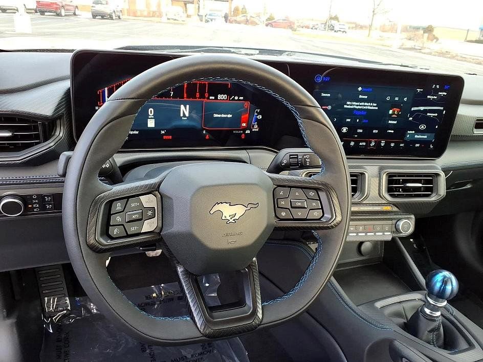 Used 2025 Ford Mustang Dark Horse image 26