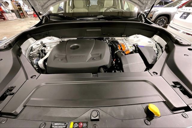 New 2026 Volvo XC90 T8 Ultra w/ Protection Package Premier image 4