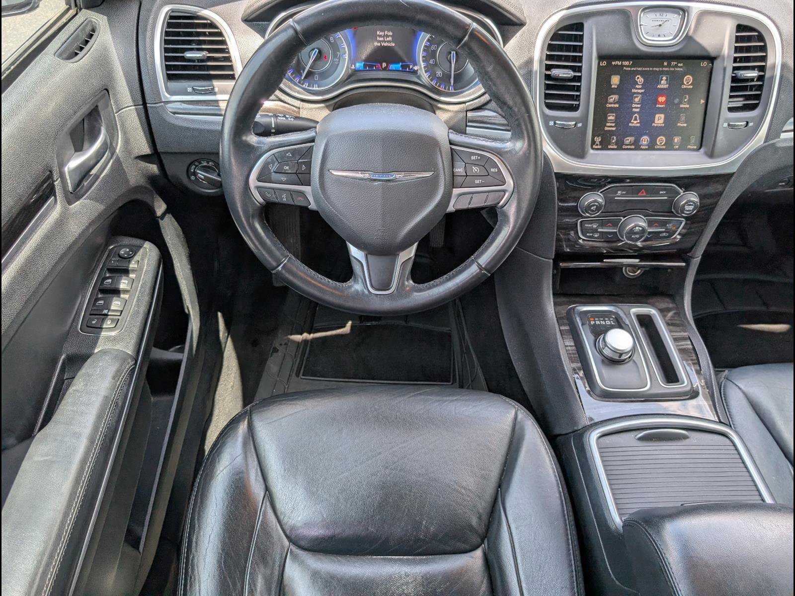 Used 2015 Chrysler 300 Limited RWD image 7