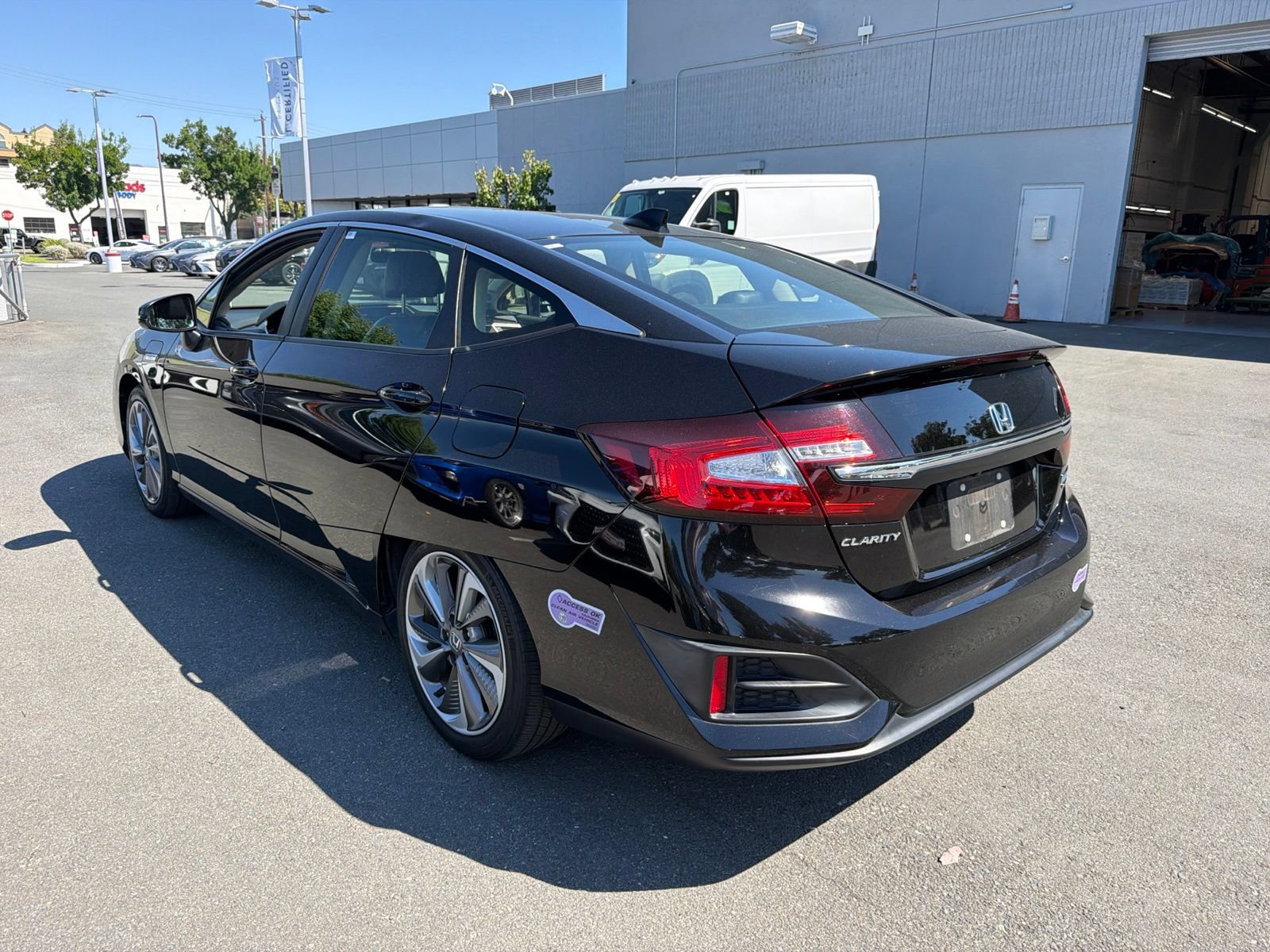 Used 2018 Honda Clarity Touring image 12