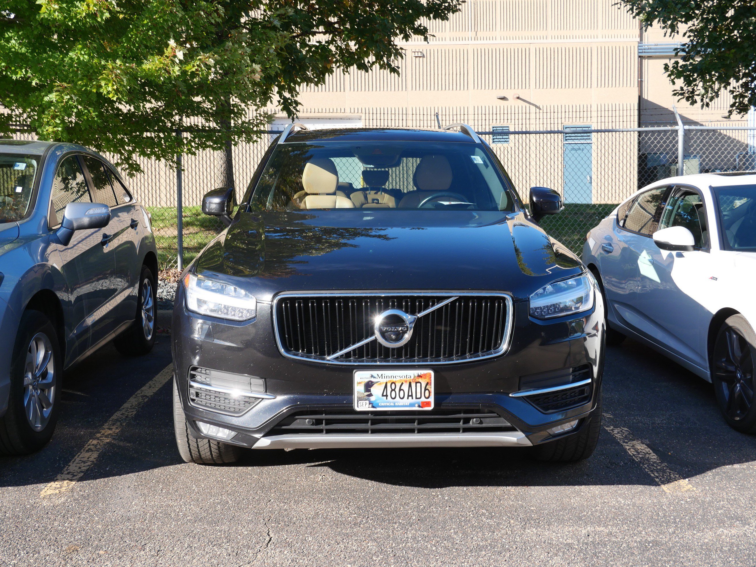 Used 2019 Volvo XC90 T6 Momentum w/ Advanced Package AWD/4WD image 2