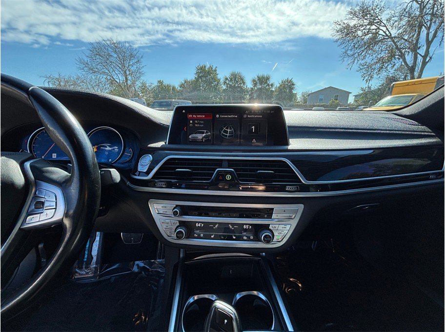 Used 2019 BMW 740i 740i Sedan 4D w/ M Sport Package image 11